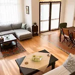 Spacious With Sea And Mountain View فيلة