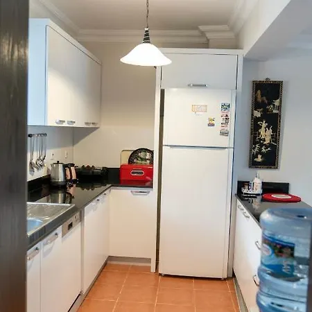 Villa Spacious With Sea And Mountain View *