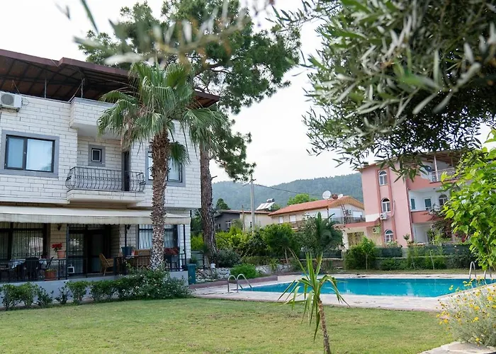 Spacious With Sea And Mountain View Villa Kemer