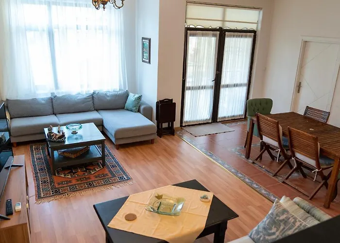 Spacious With Sea And Mountain View Villa