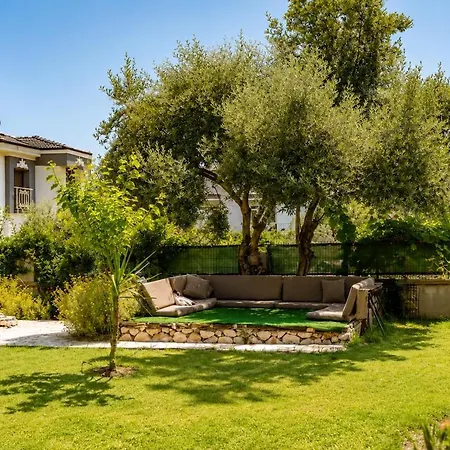Spacious With Sea And Mountain View Kemer